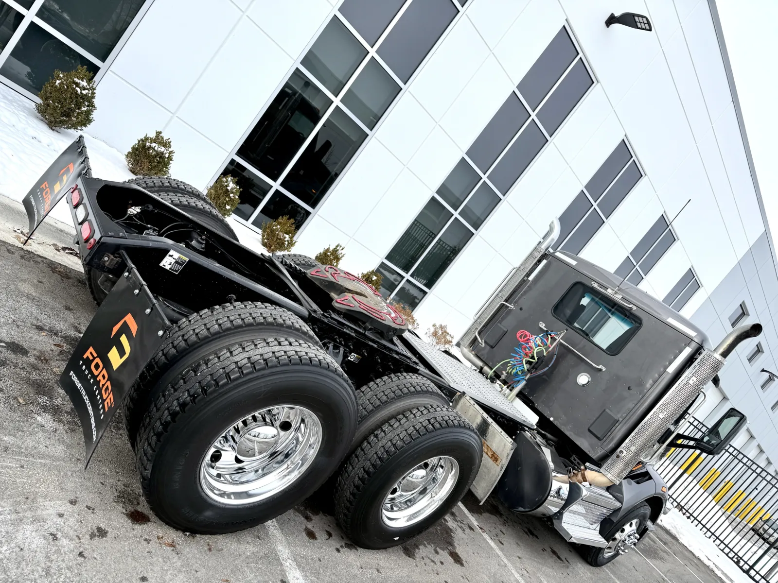 2022 Peterbilt 567 - image 11