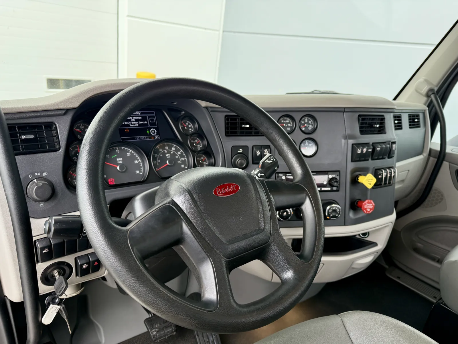 2022 Peterbilt 567 - image 15