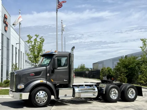 2022 PETERBILT 567 for sale in New Lenox, IL