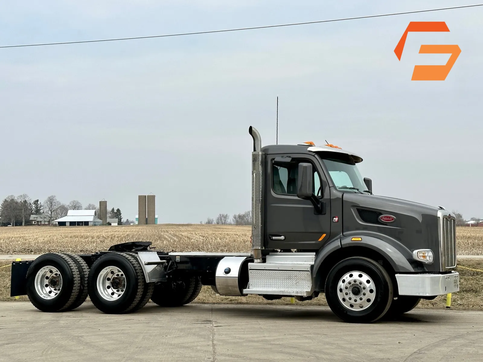 2022 Peterbilt 567 - image 1