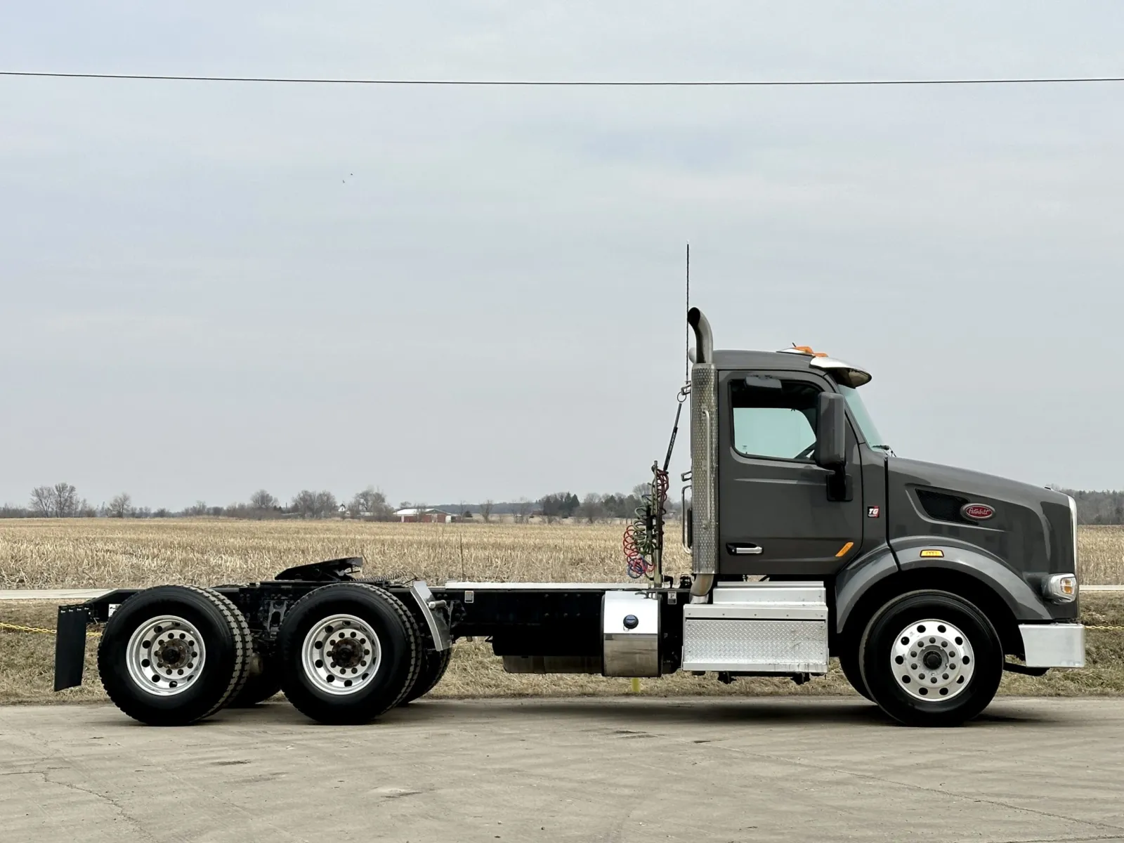 2022 Peterbilt 567 - image 3