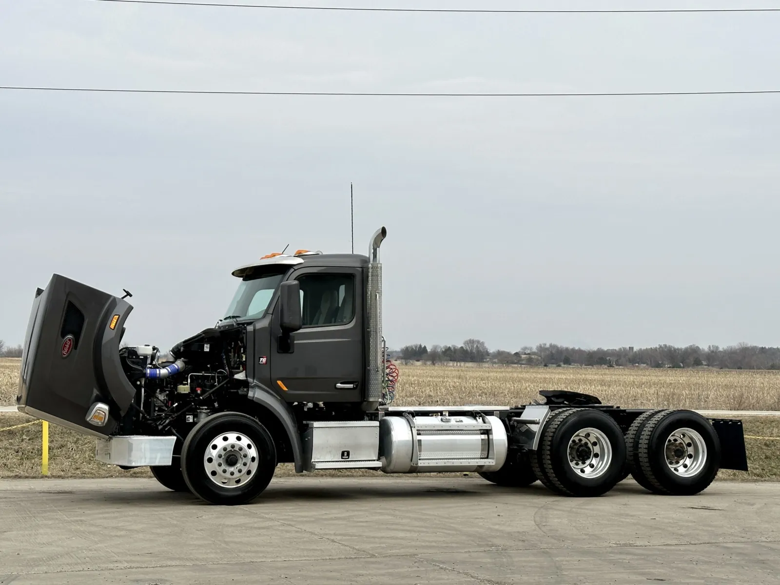 2022 Peterbilt 567 - image 10