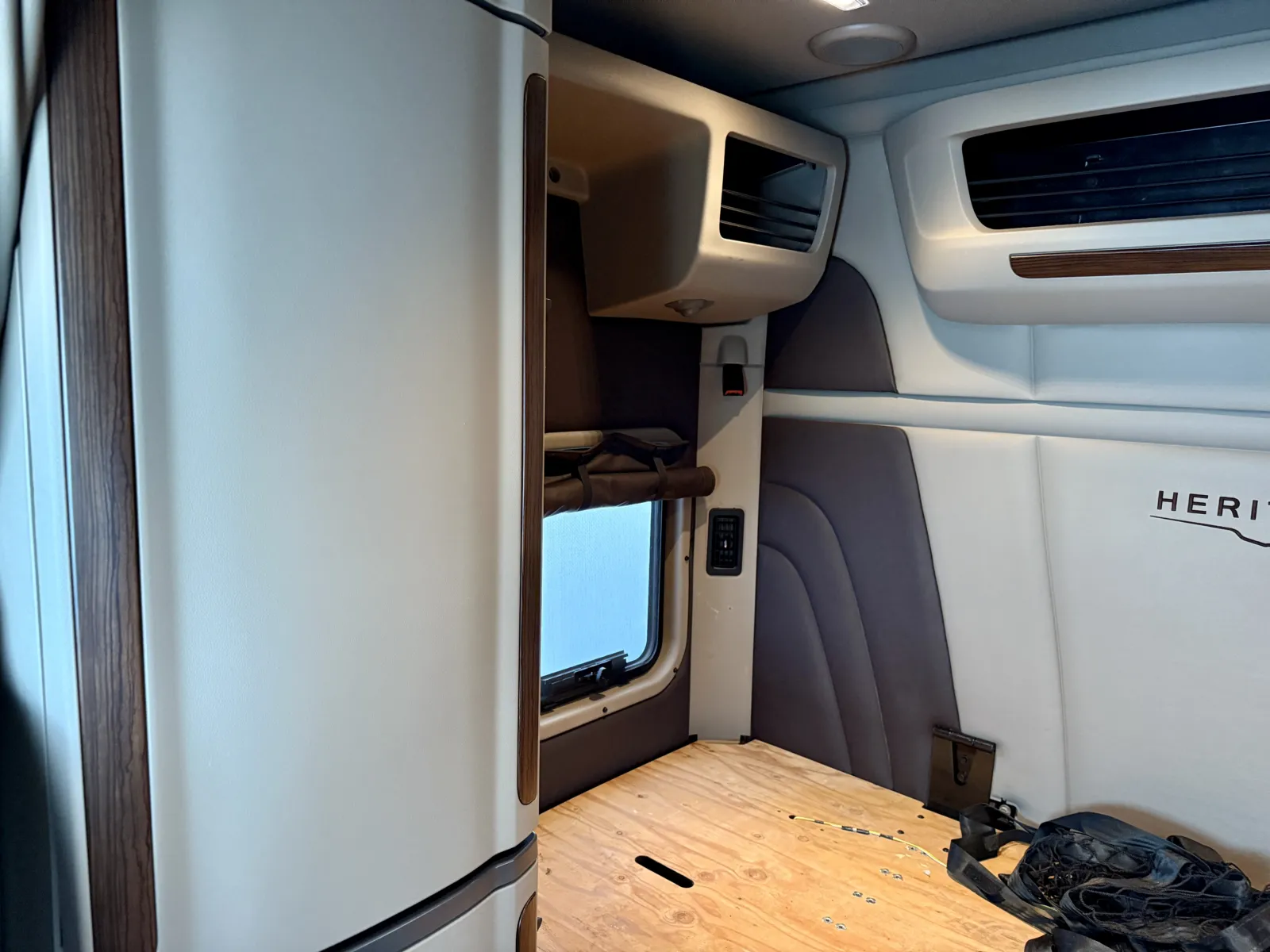 2019 Peterbilt 567 - image 22