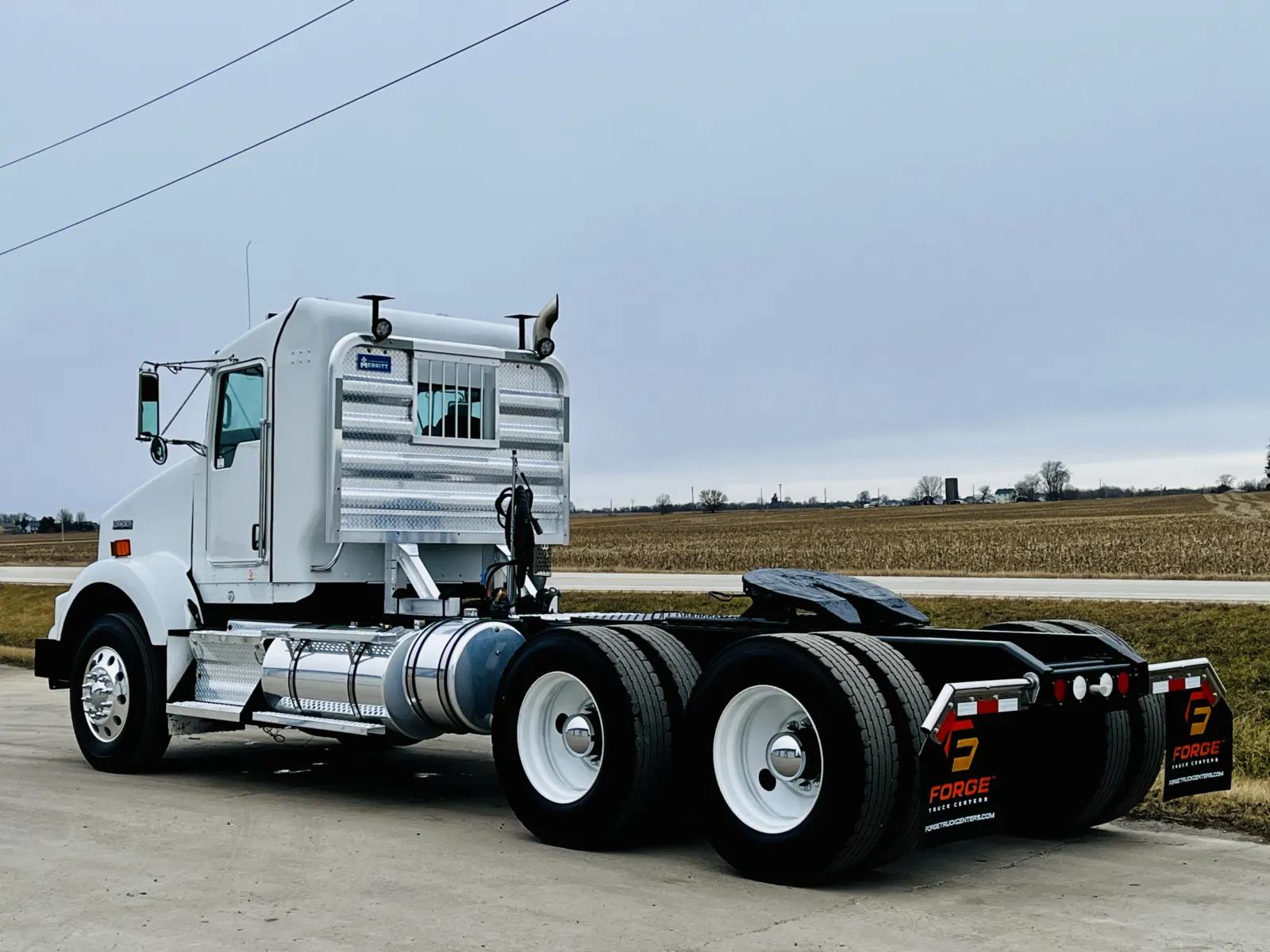 2013 Kenworth T800 - image 6