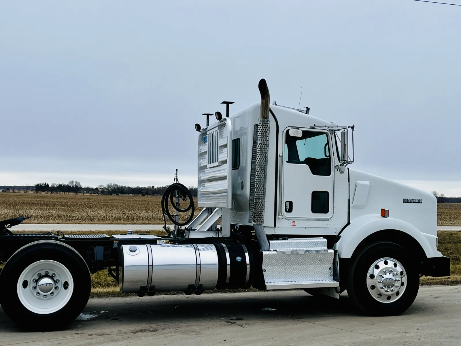 2013 Kenworth T800 - image 7