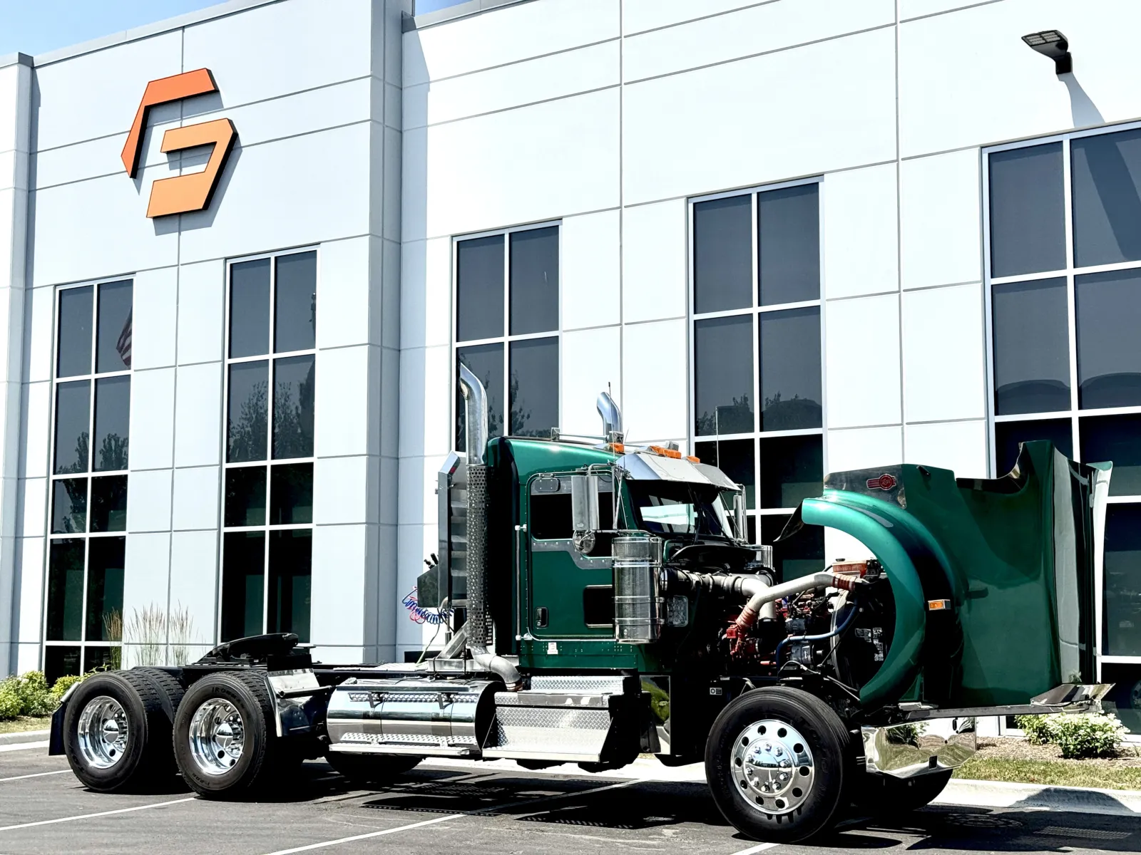 2020 Kenworth W900 - image 9