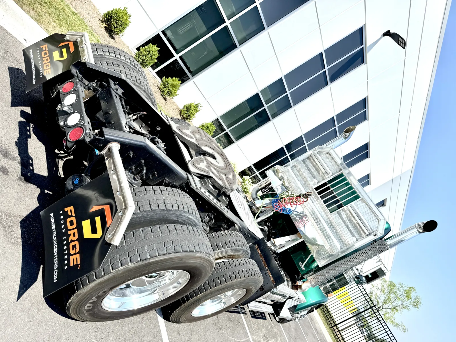 2020 Kenworth W900 - image 11