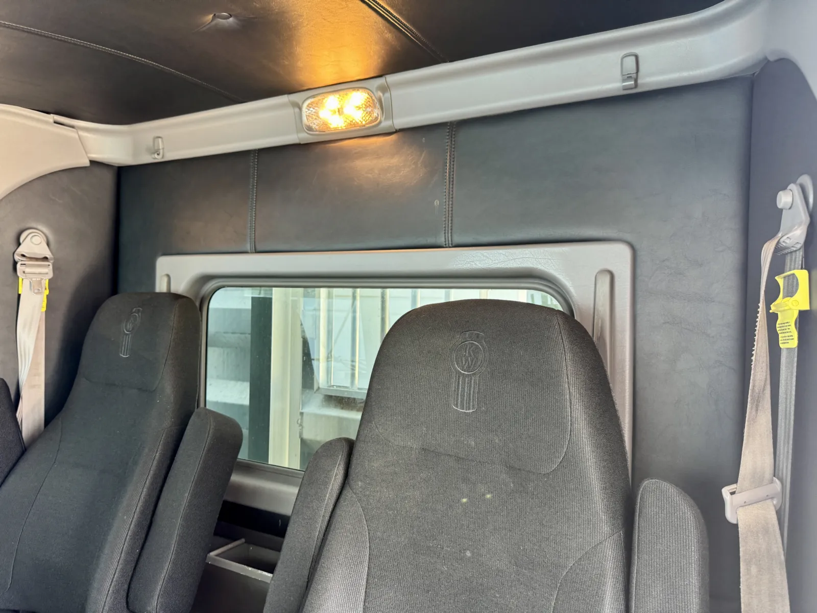 2020 Kenworth W900 - image 20