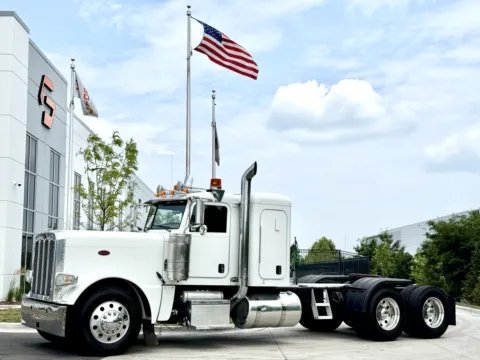 Used 2014 PETERBILT 389 for sale in New Lenox, IL at Forge Truck
