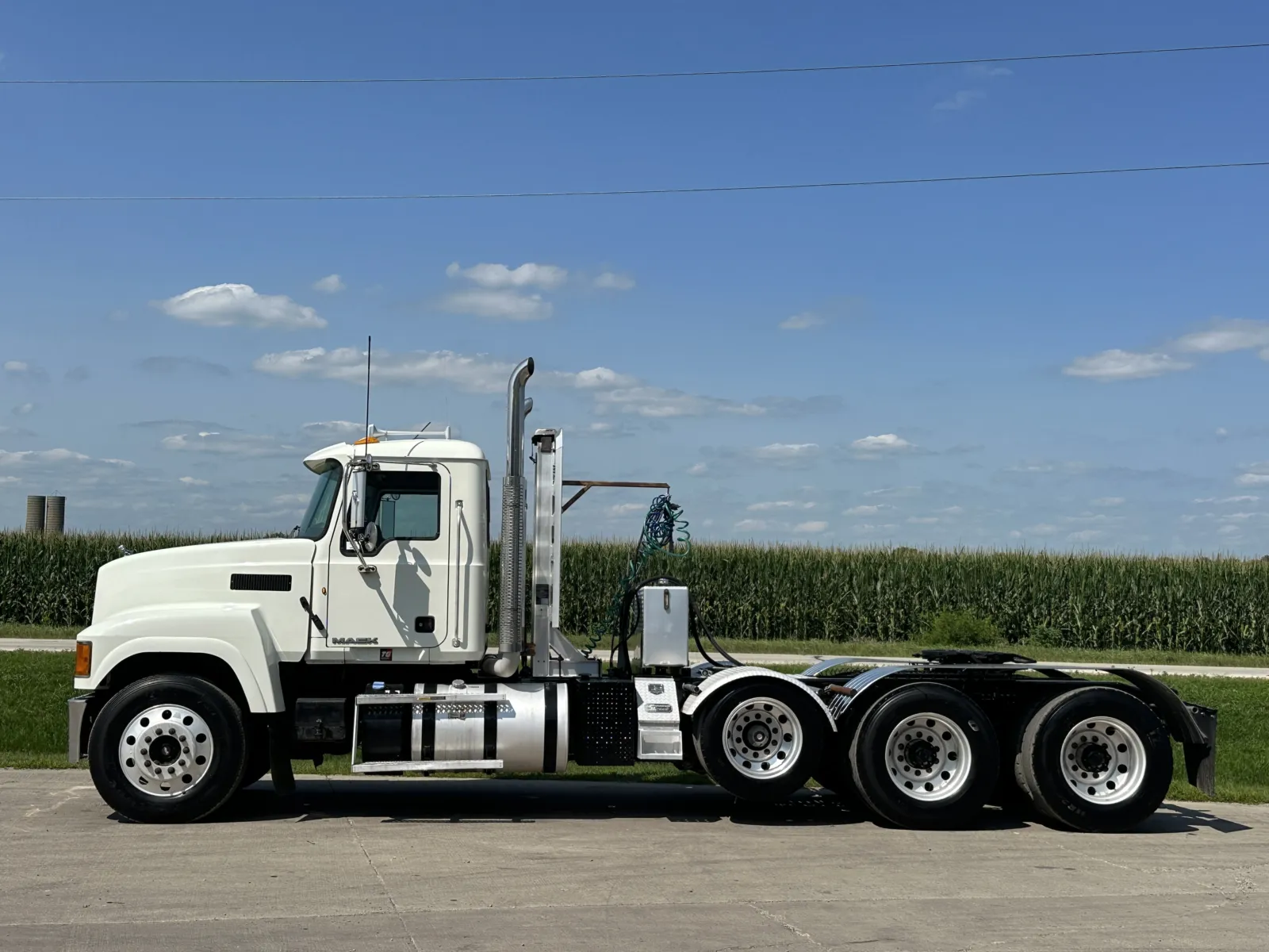 2014 Mack - image 4