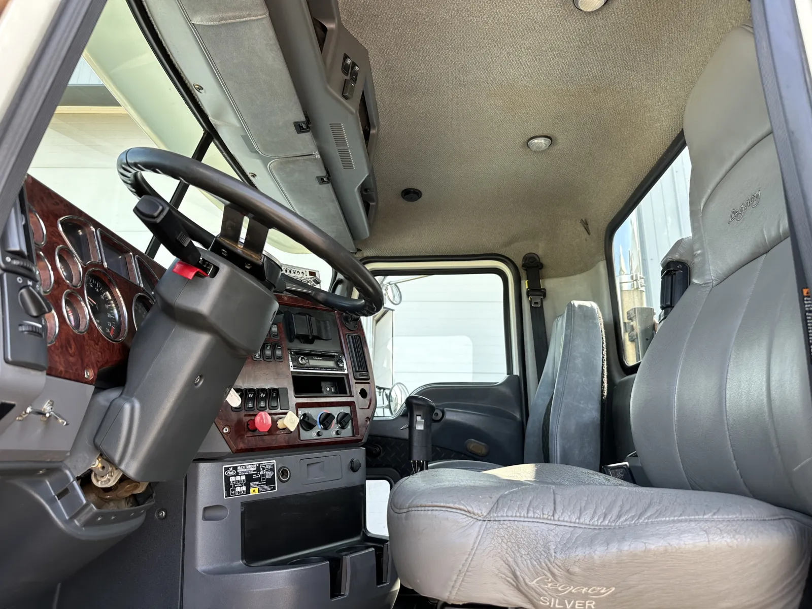 2014 Mack - image 14