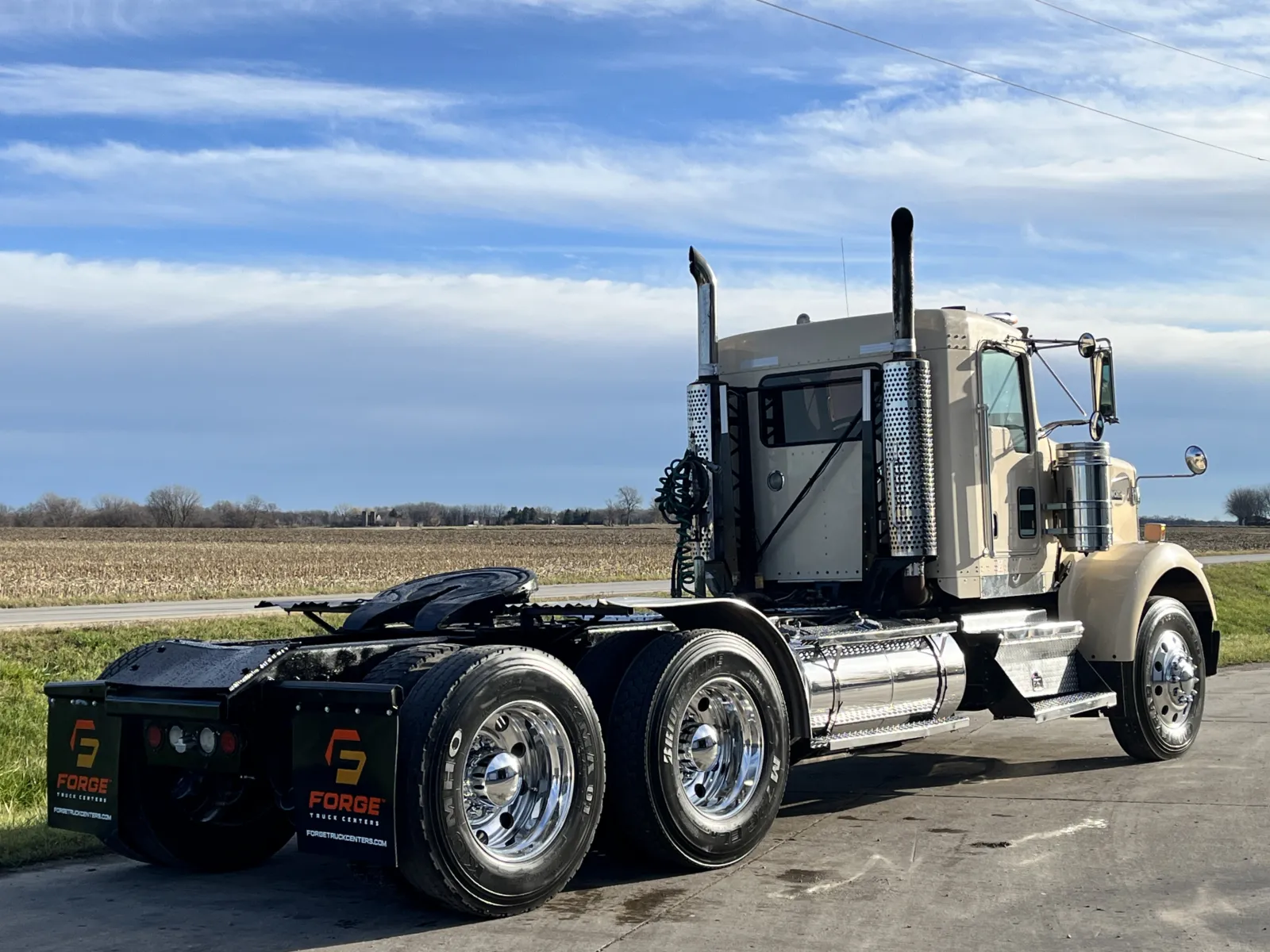 2005 Kenworth W900 - image 5