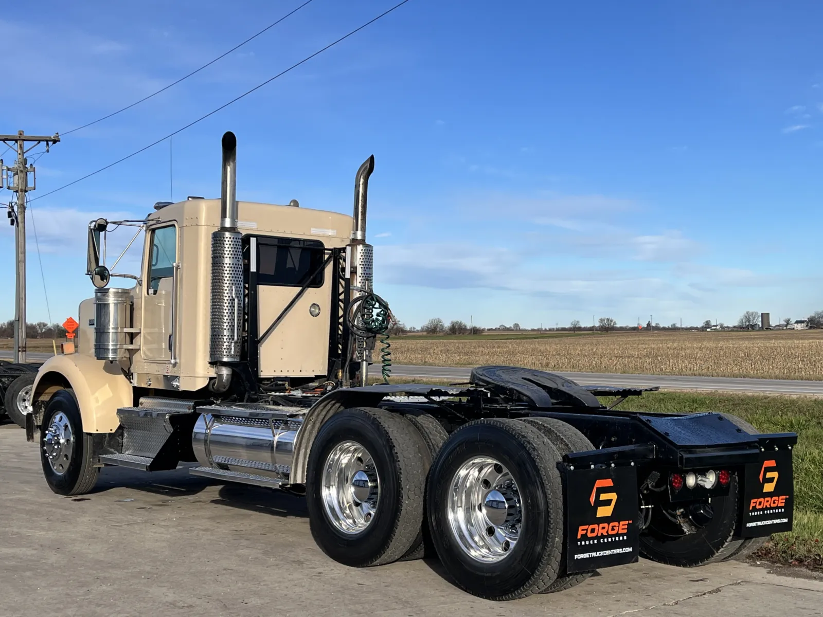 2005 Kenworth W900 - image 6