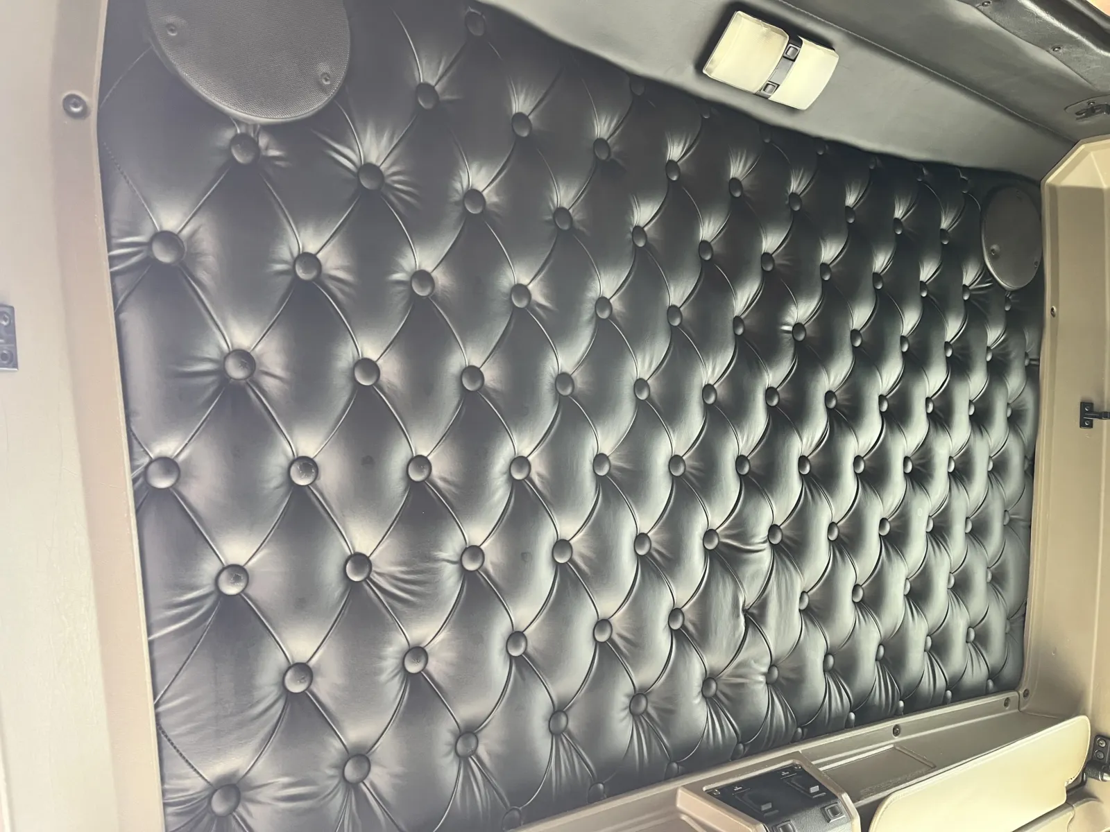 2005 Kenworth W900 - image 20