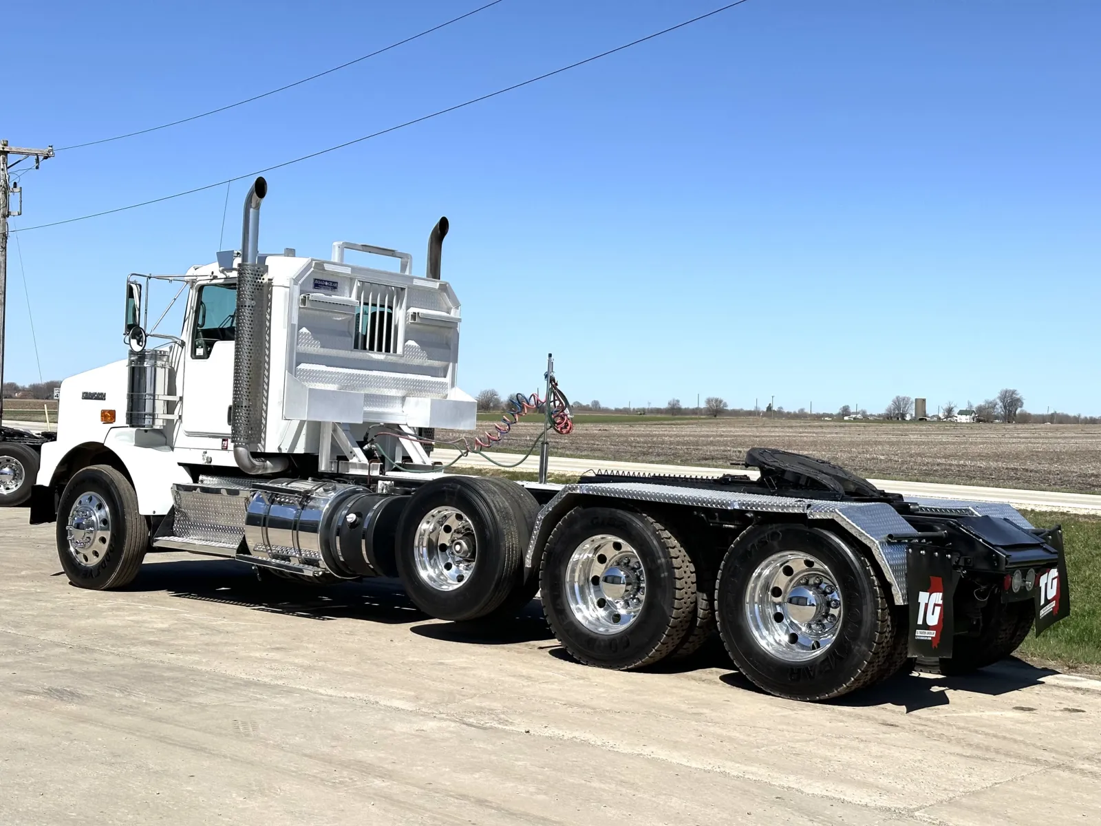2011 Kenworth T800 - image 6