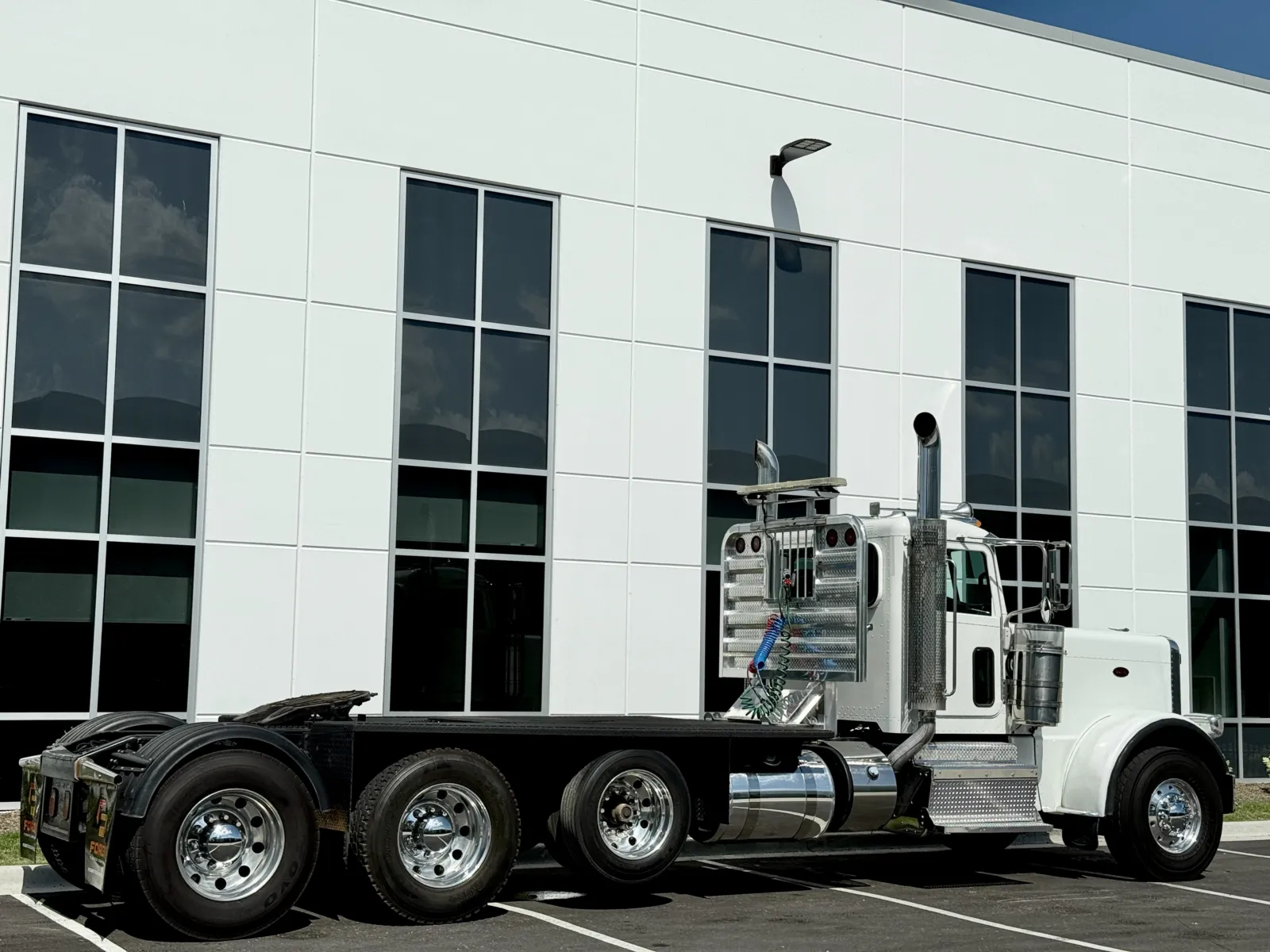 2012 Peterbilt 389 - image 5