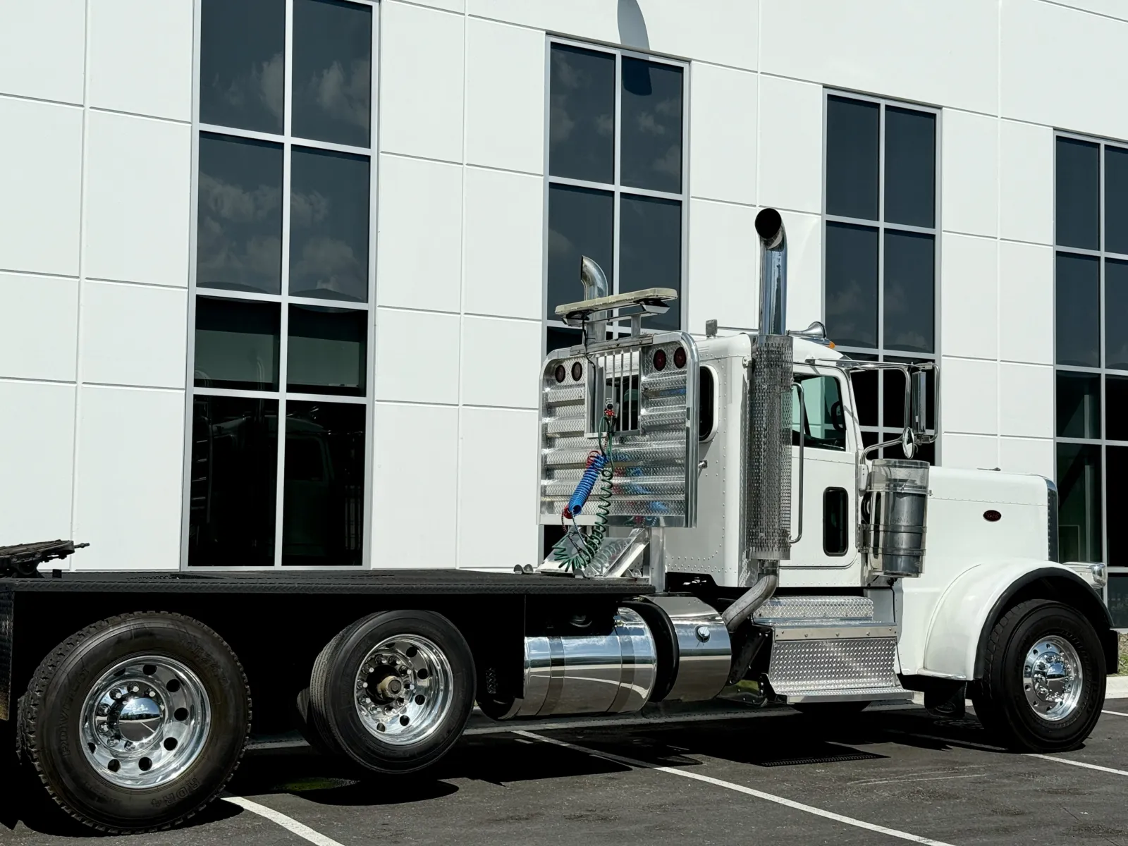 2012 Peterbilt 389 - image 7