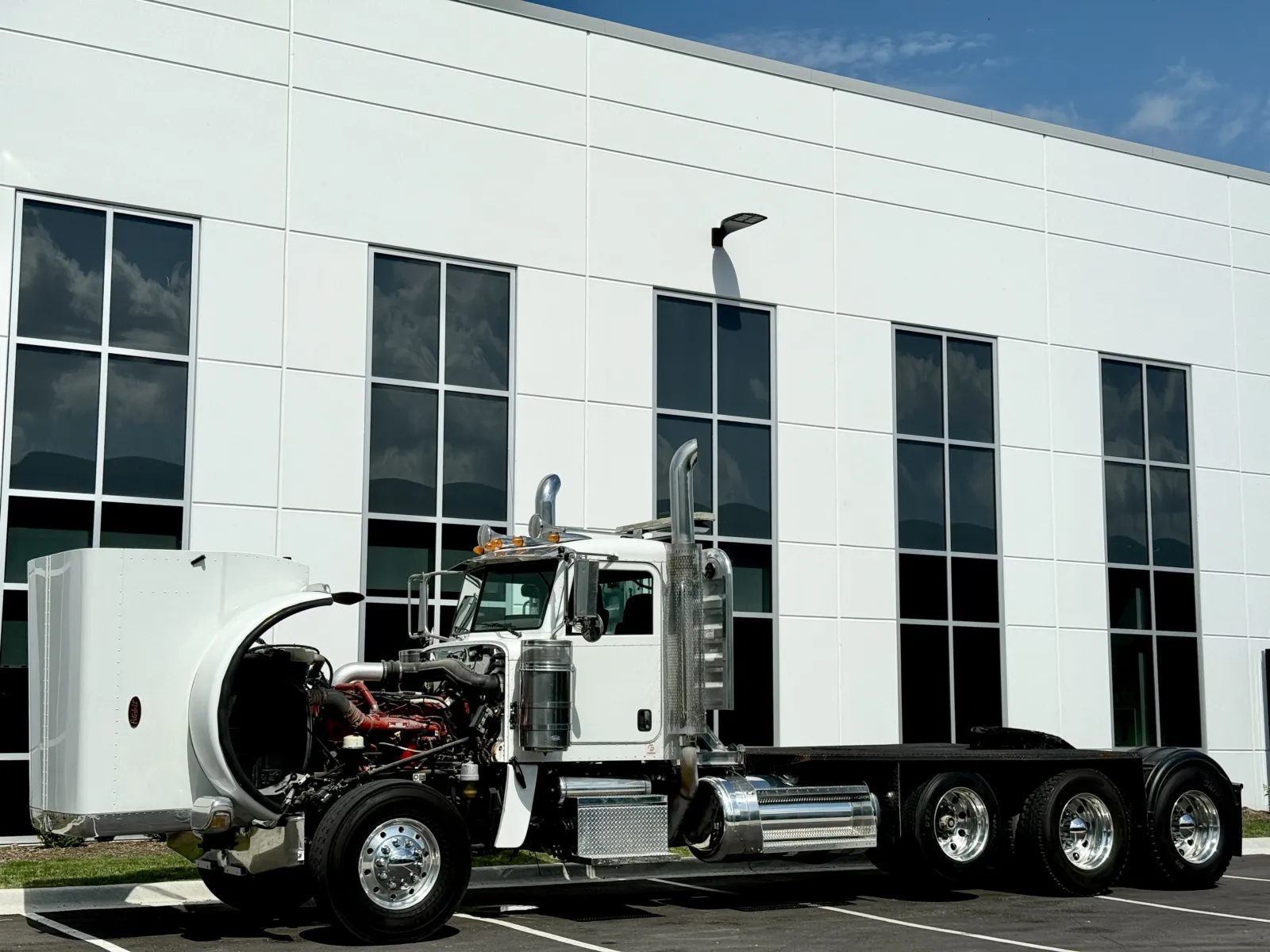 2012 Peterbilt 389 - image 10