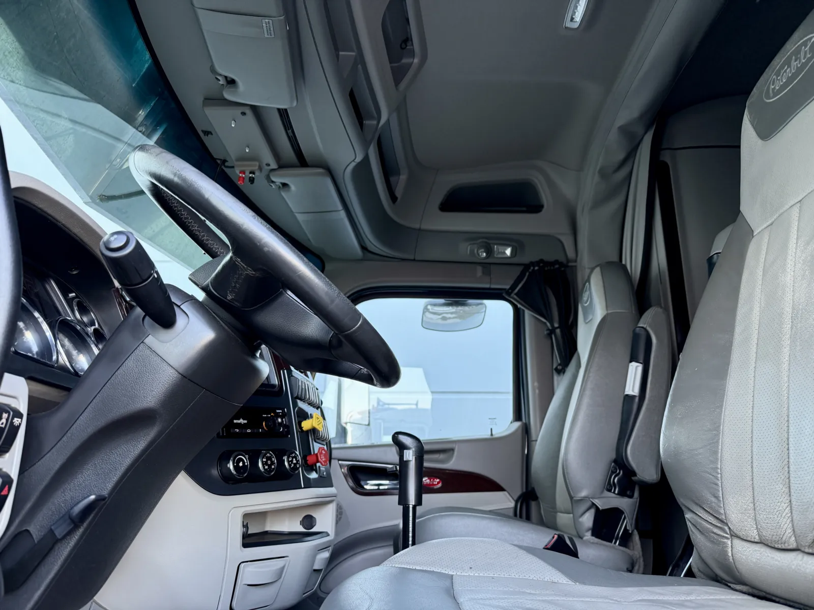 2021 Peterbilt 567 - image 14