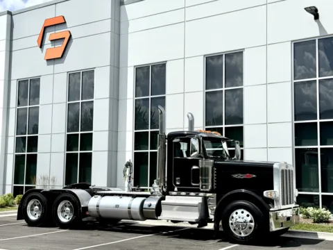 Photos of 2021 PETERBILT 389 for sale in New Lenox, IL at Forge Truck Centers - Illinois