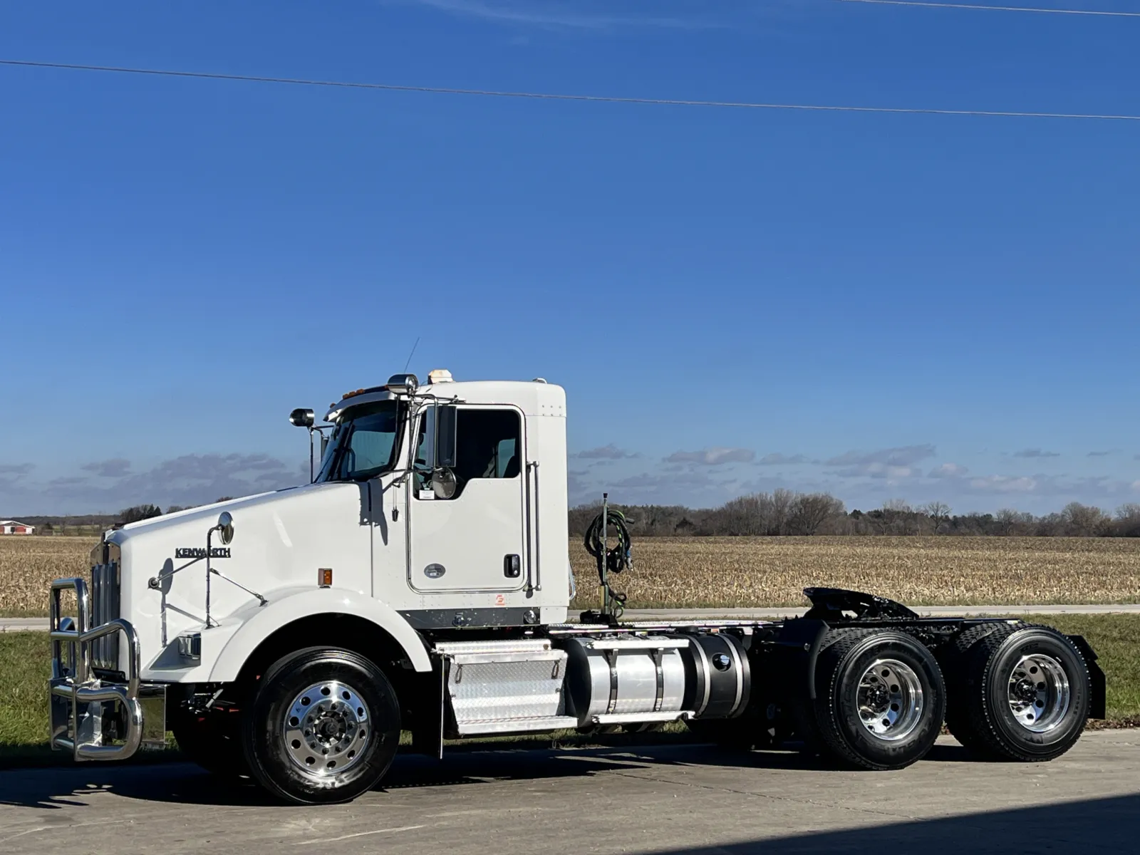 2020 Kenworth T800 - image 2