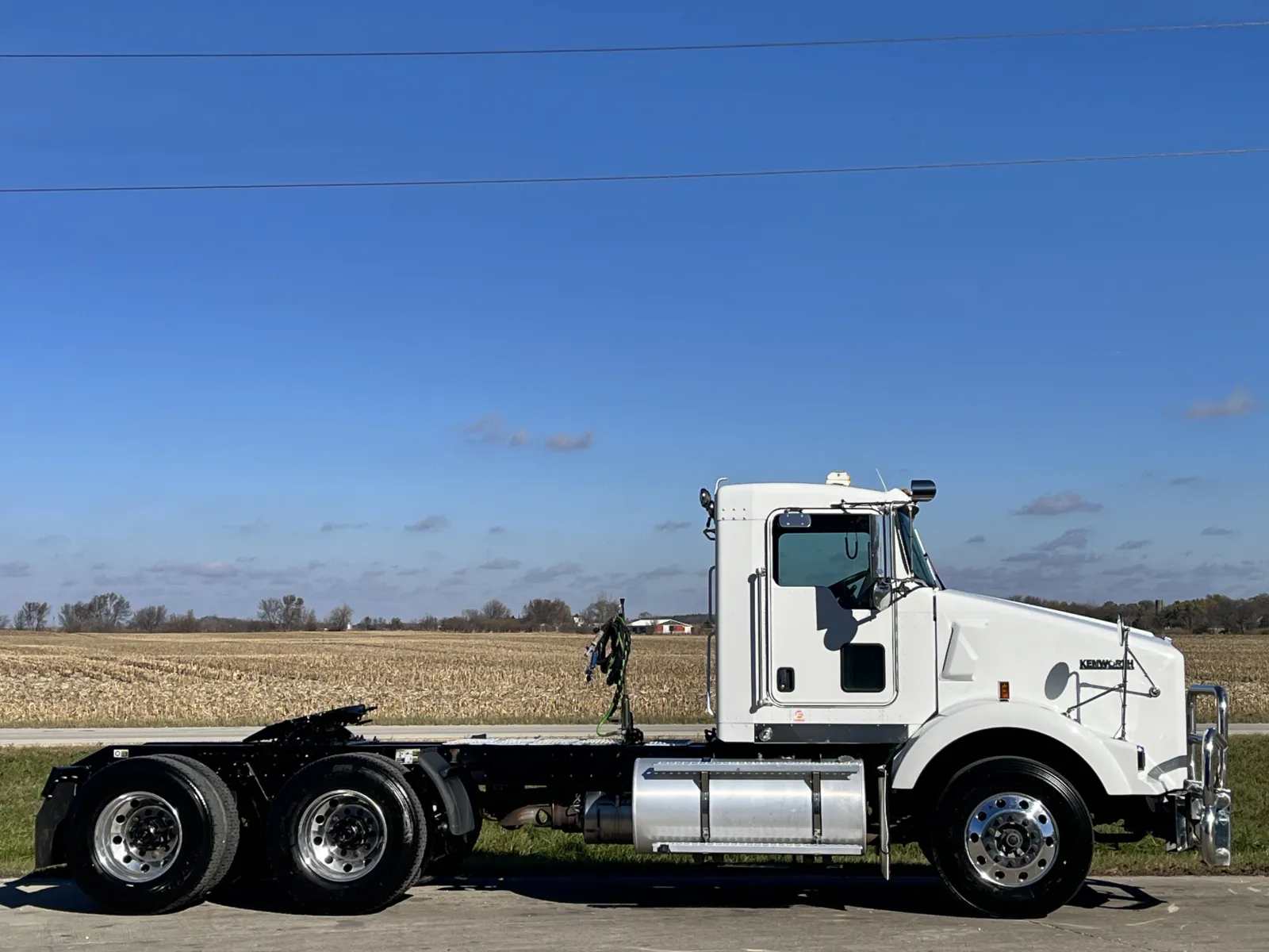 2020 Kenworth T800 - image 3