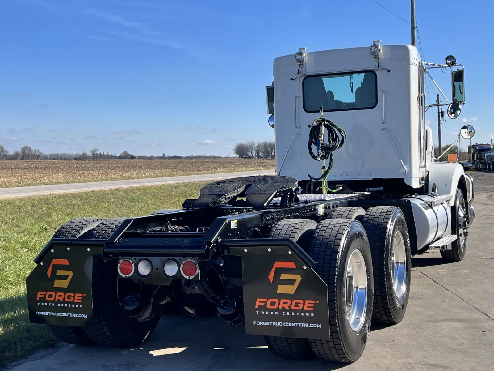 2020 Kenworth T800 - image 5