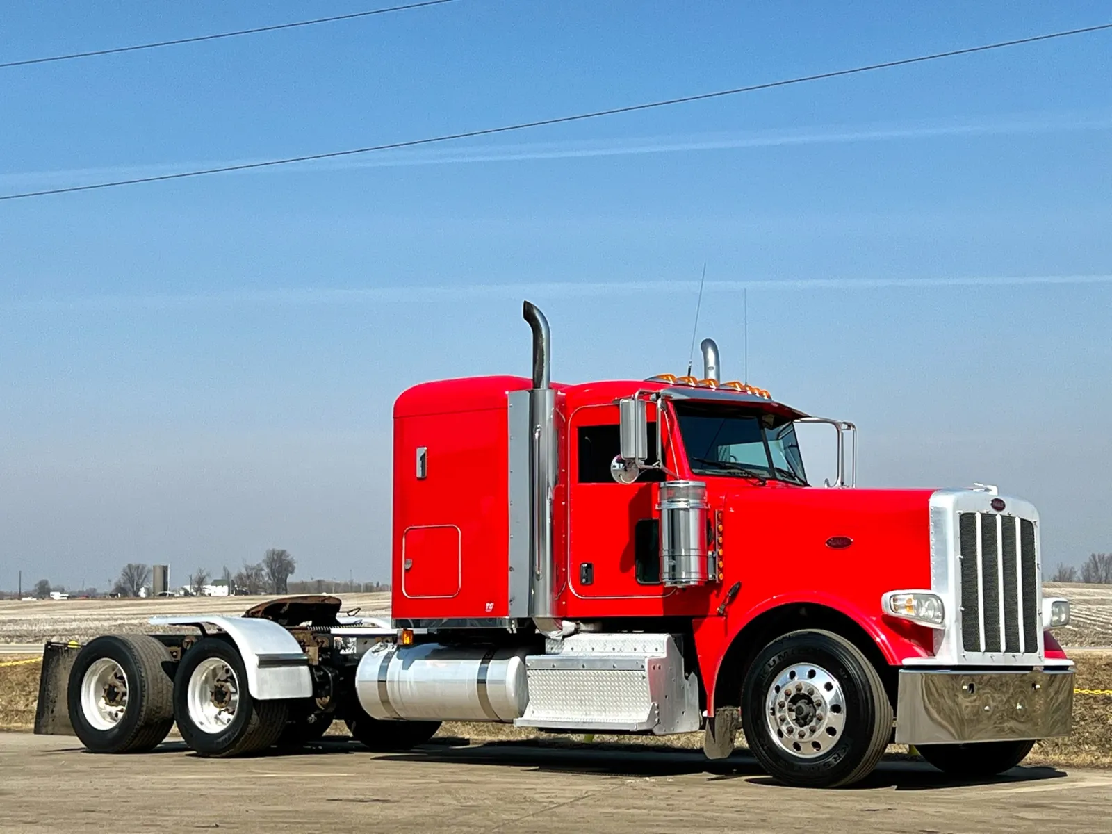 2013 Peterbilt - image 2