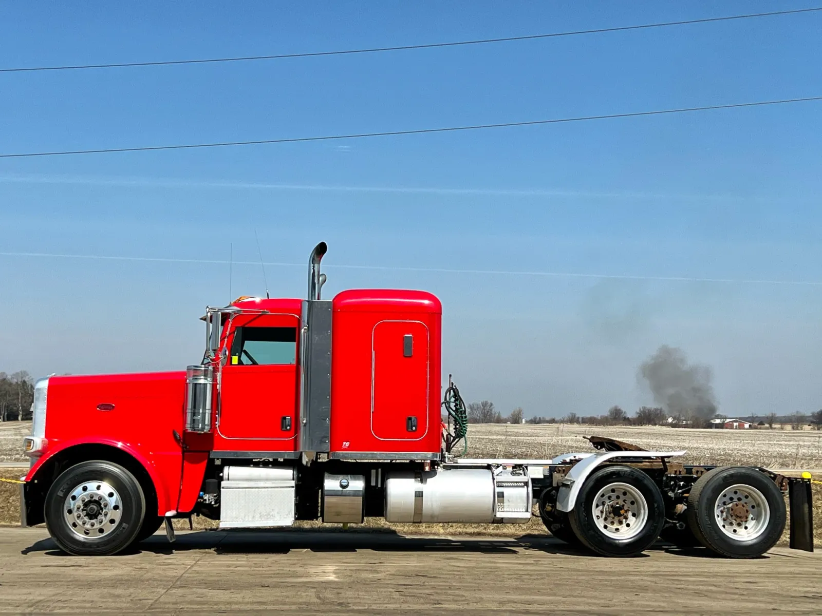 2013 Peterbilt - image 4