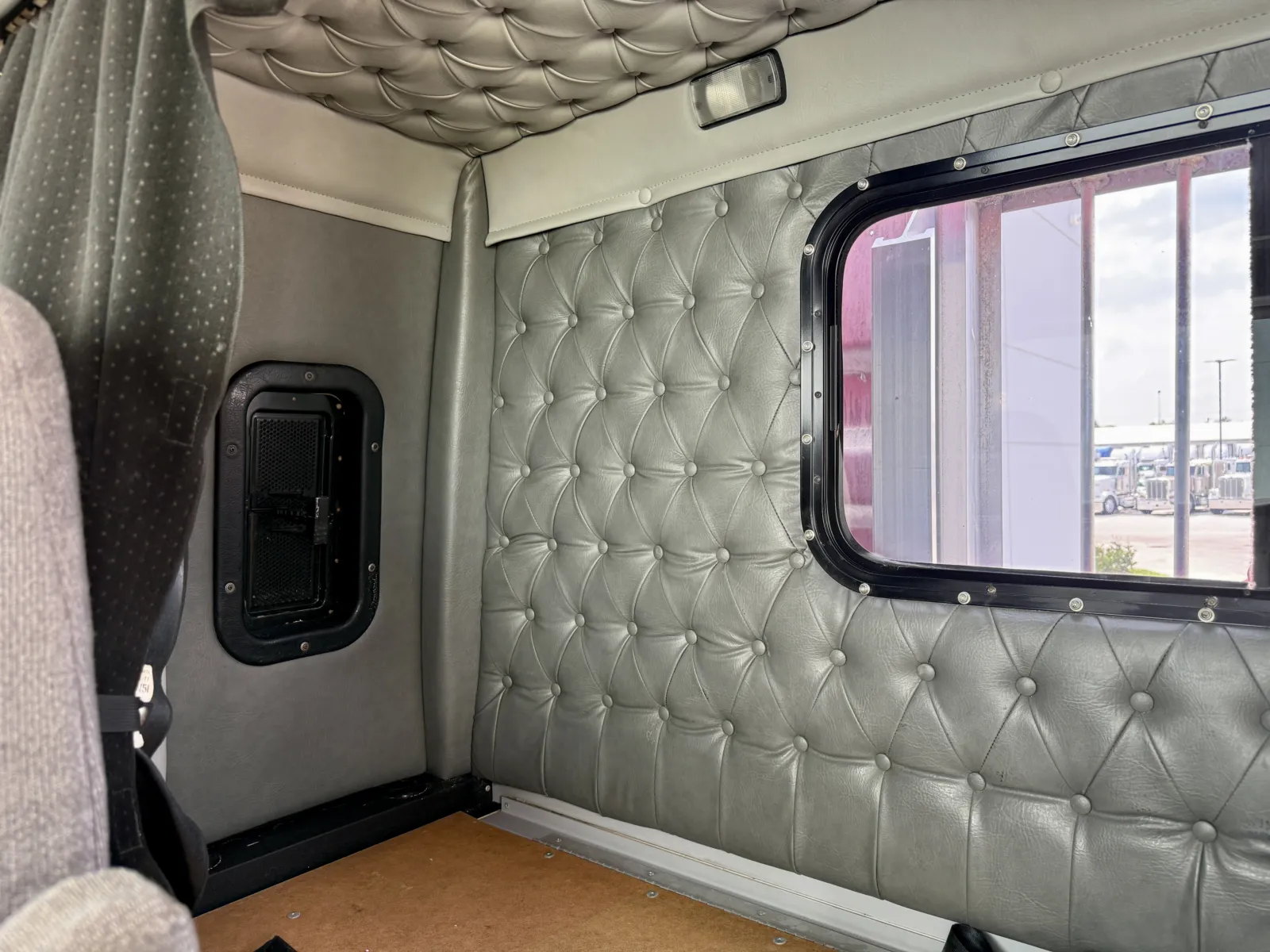 2012 Western Star 4900 - image 22