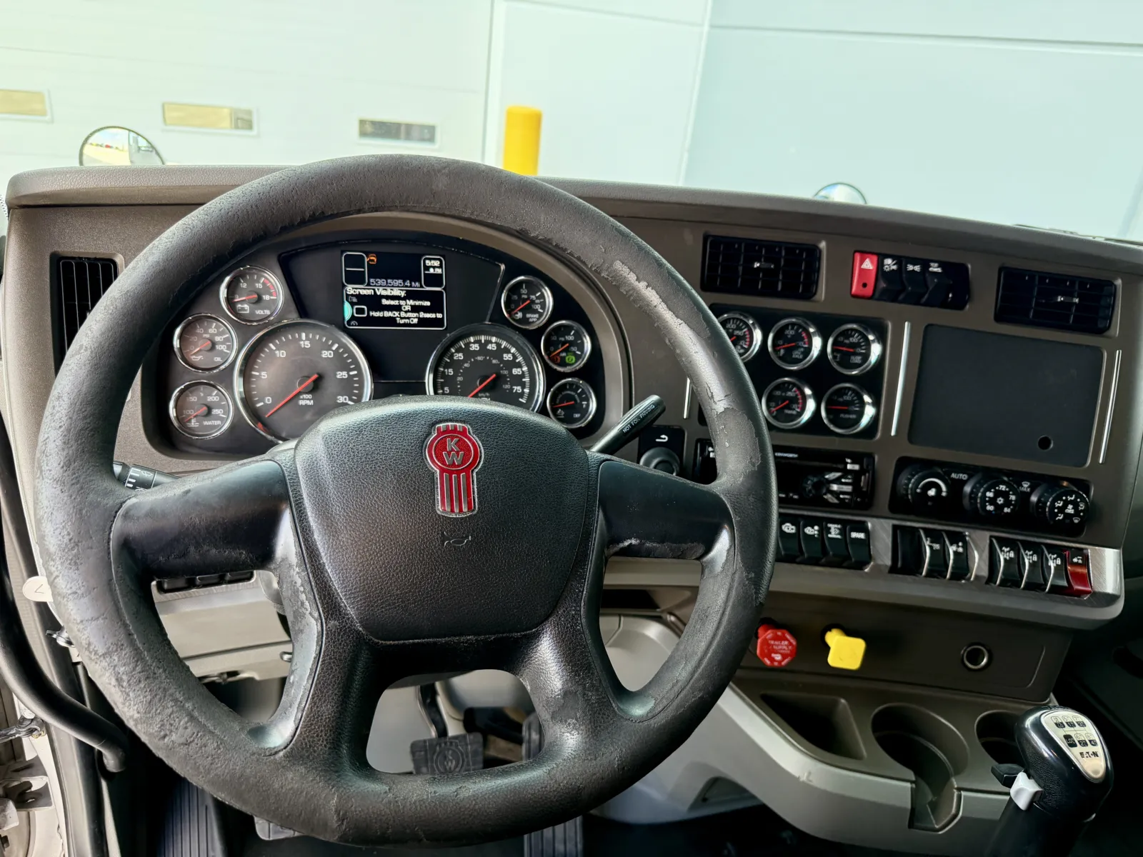 2018 Kenworth T880 - image 16