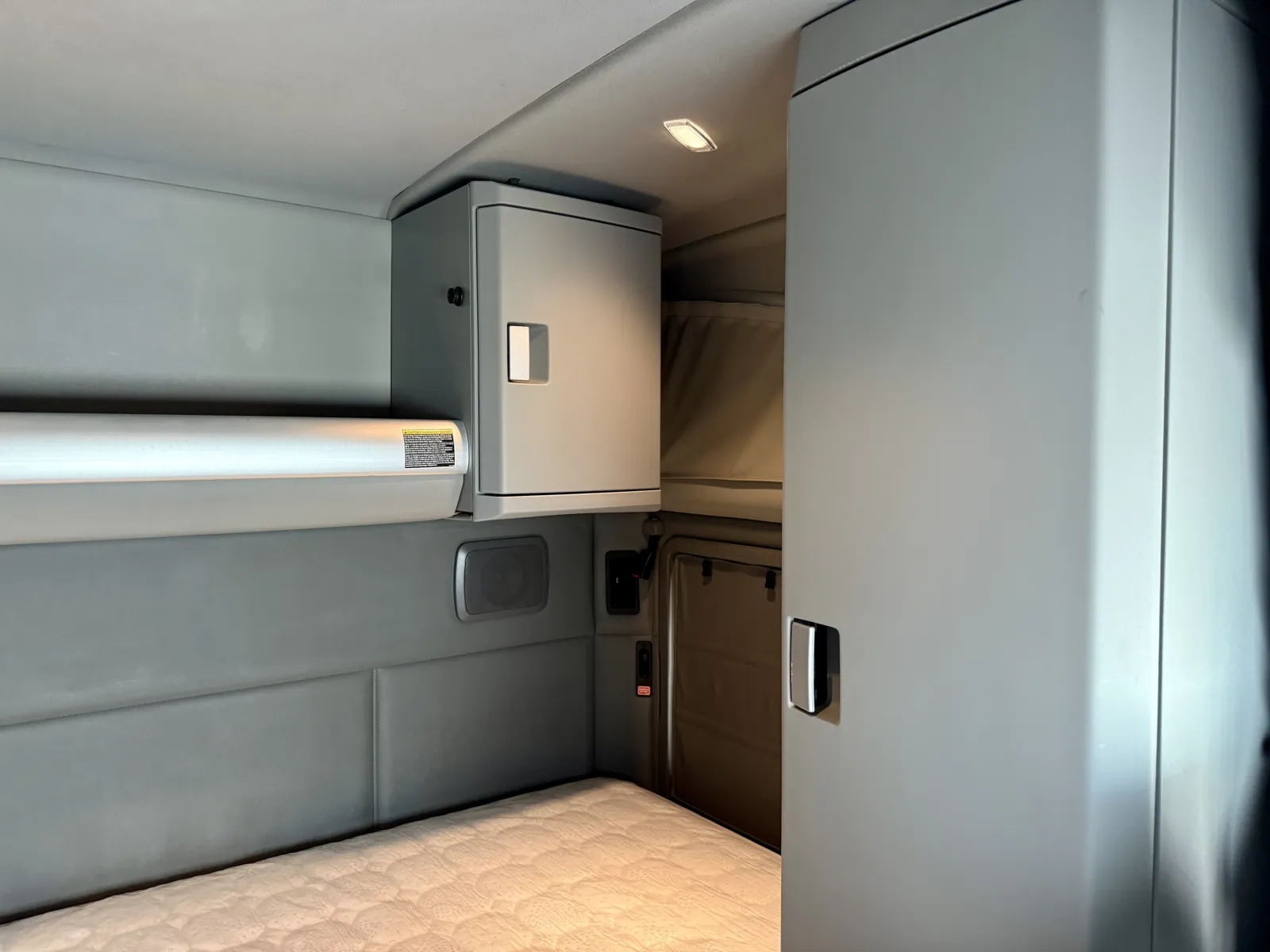 2018 Kenworth T880 - image 24