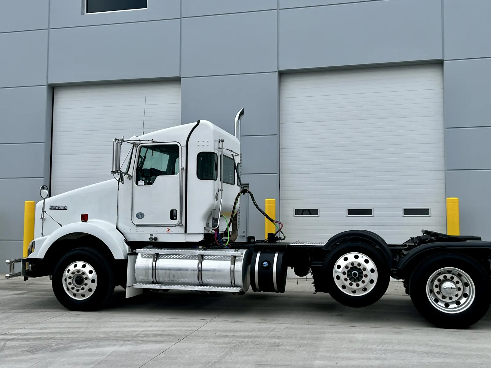 2019 Kenworth T800 - image 8