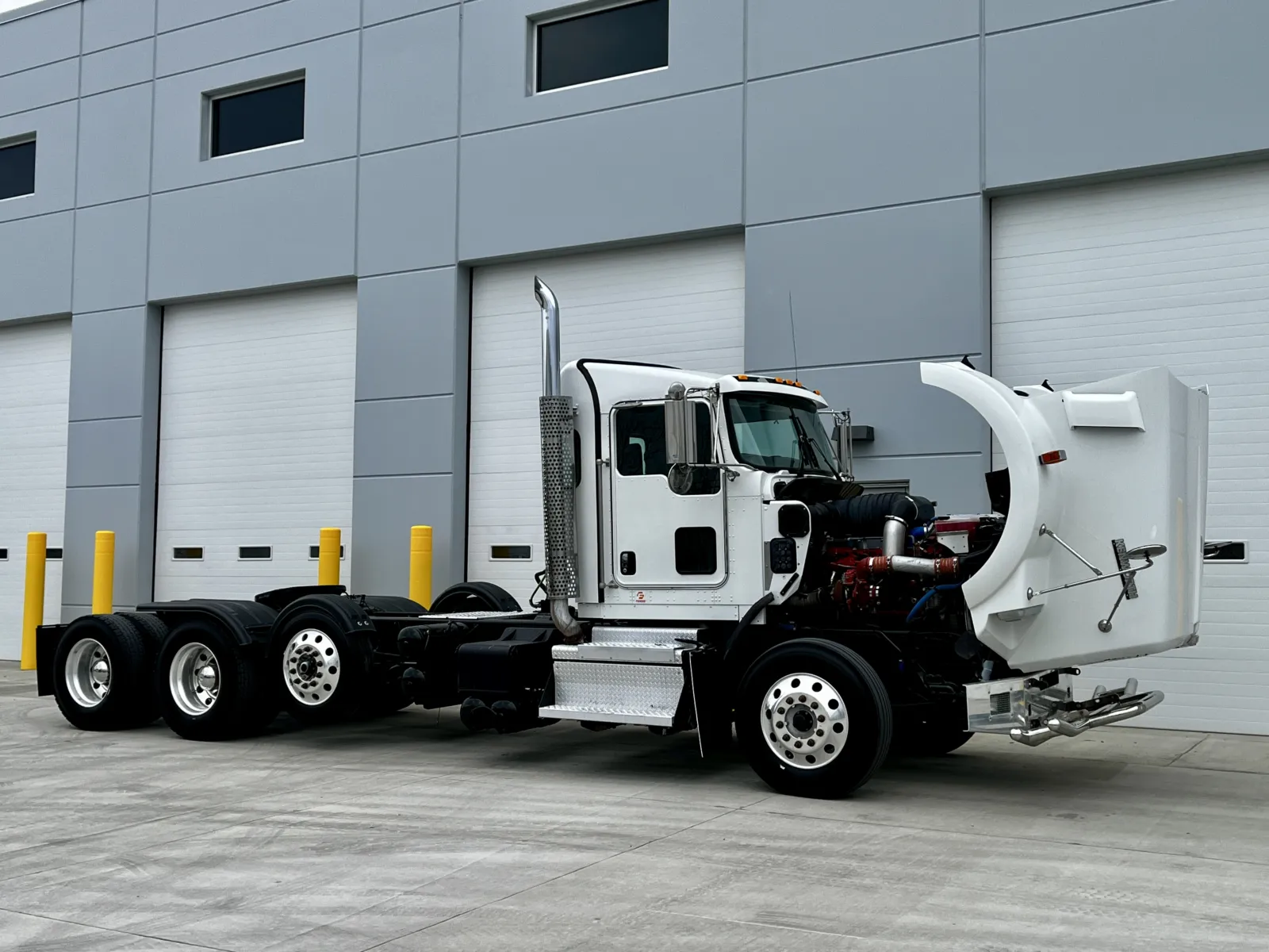 2019 Kenworth T800 - image 9