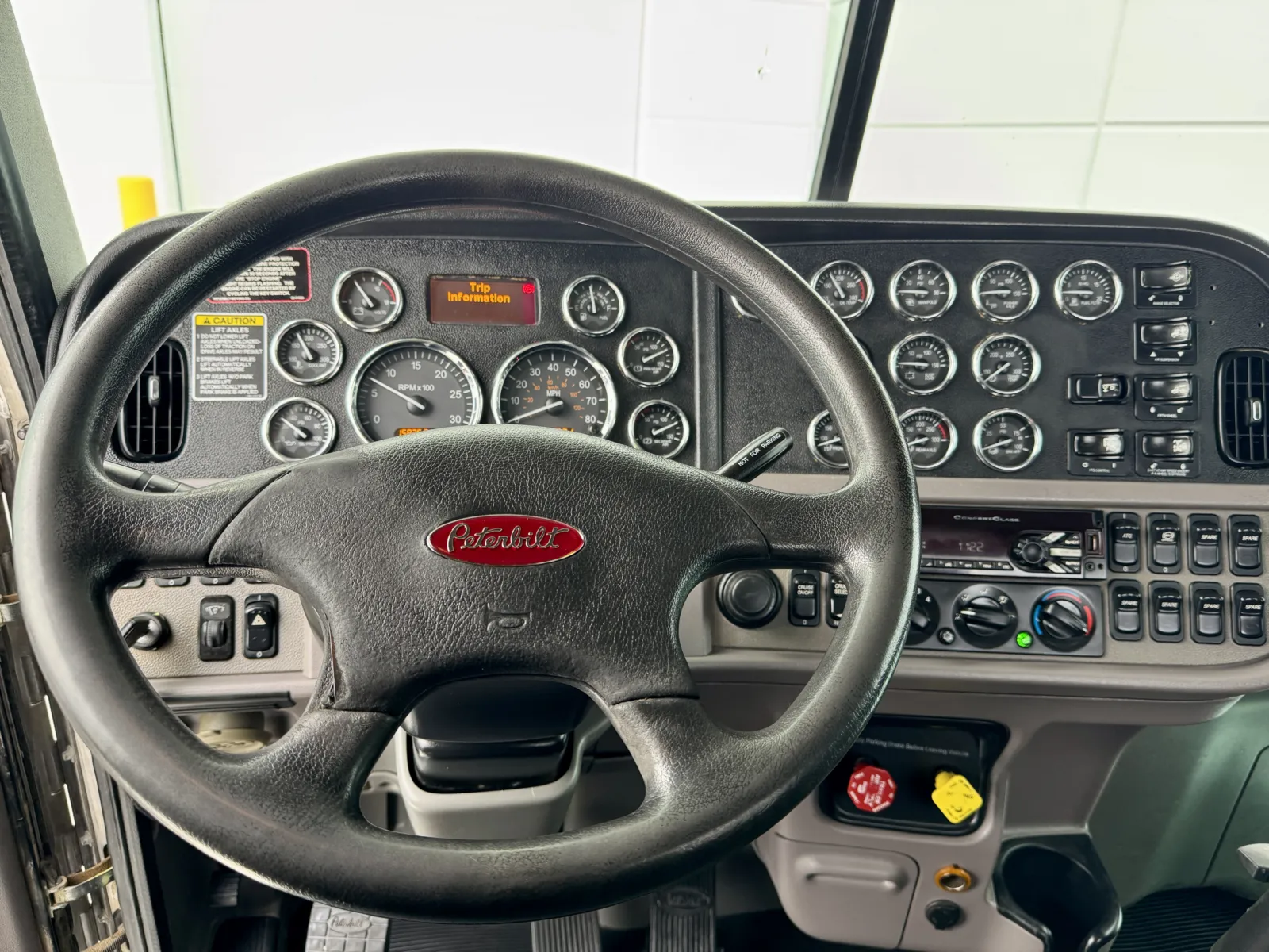 2017 Peterbilt - image 16