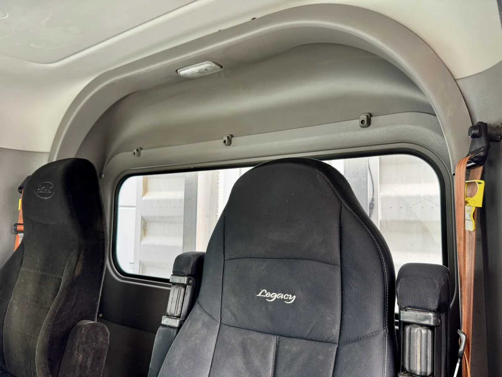 2017 Peterbilt - image 20