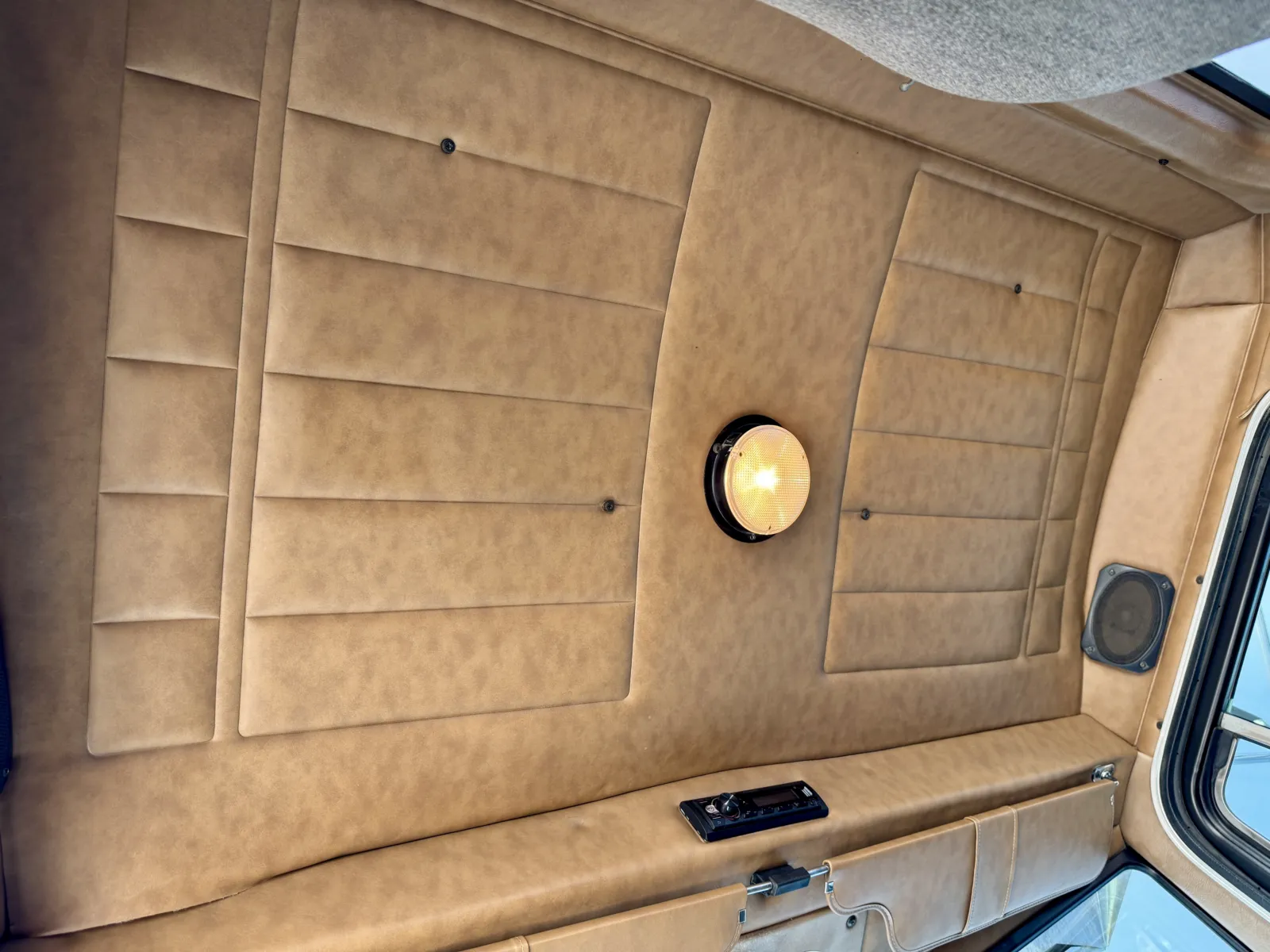 2001 Peterbilt - image 21