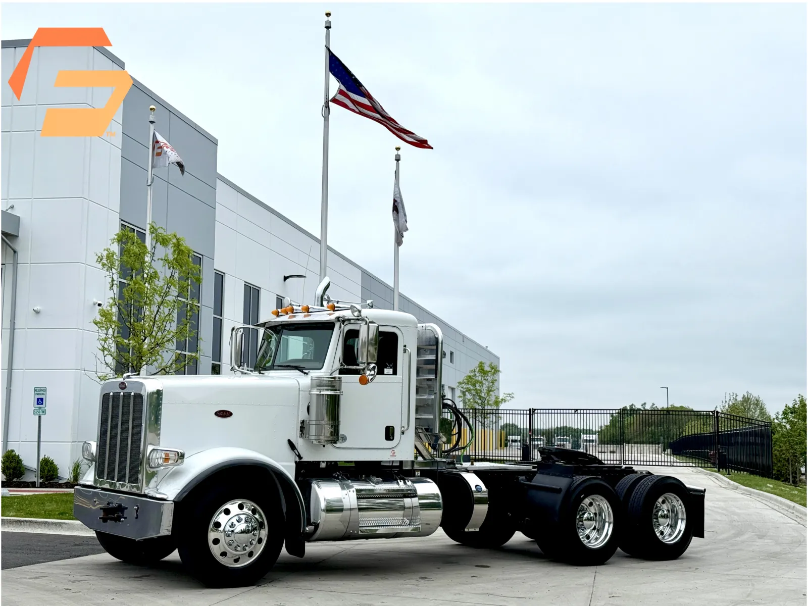 2020 PETERBILT 389