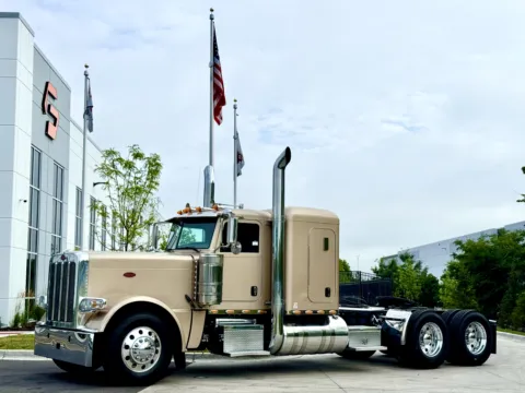 Used 2017 PETERBILT 389 for sale in New Lenox, IL at Forge Truck