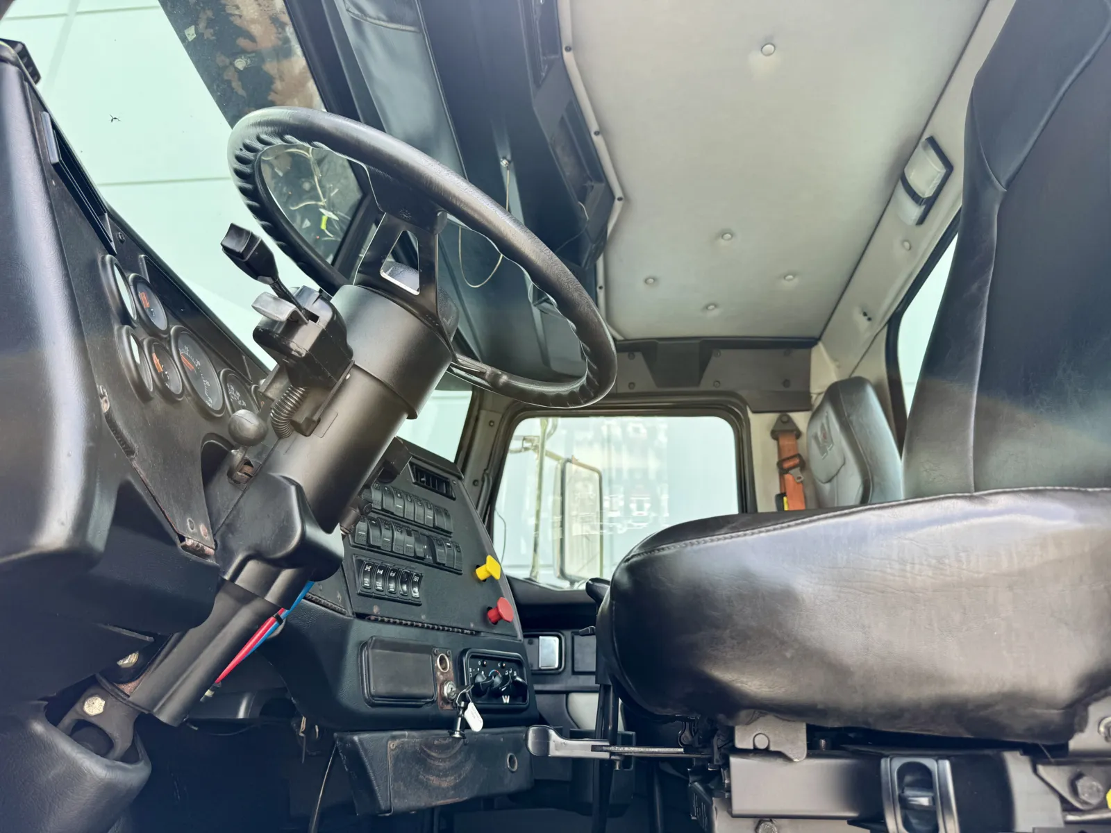 2017 Western Star 4900 - image 14