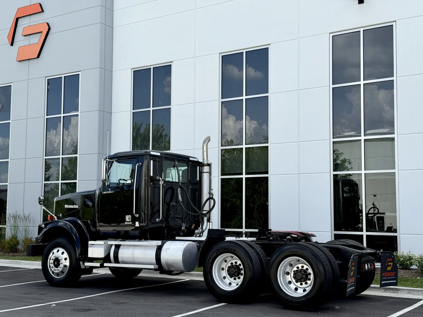 2017 Western Star 4900 - image 6