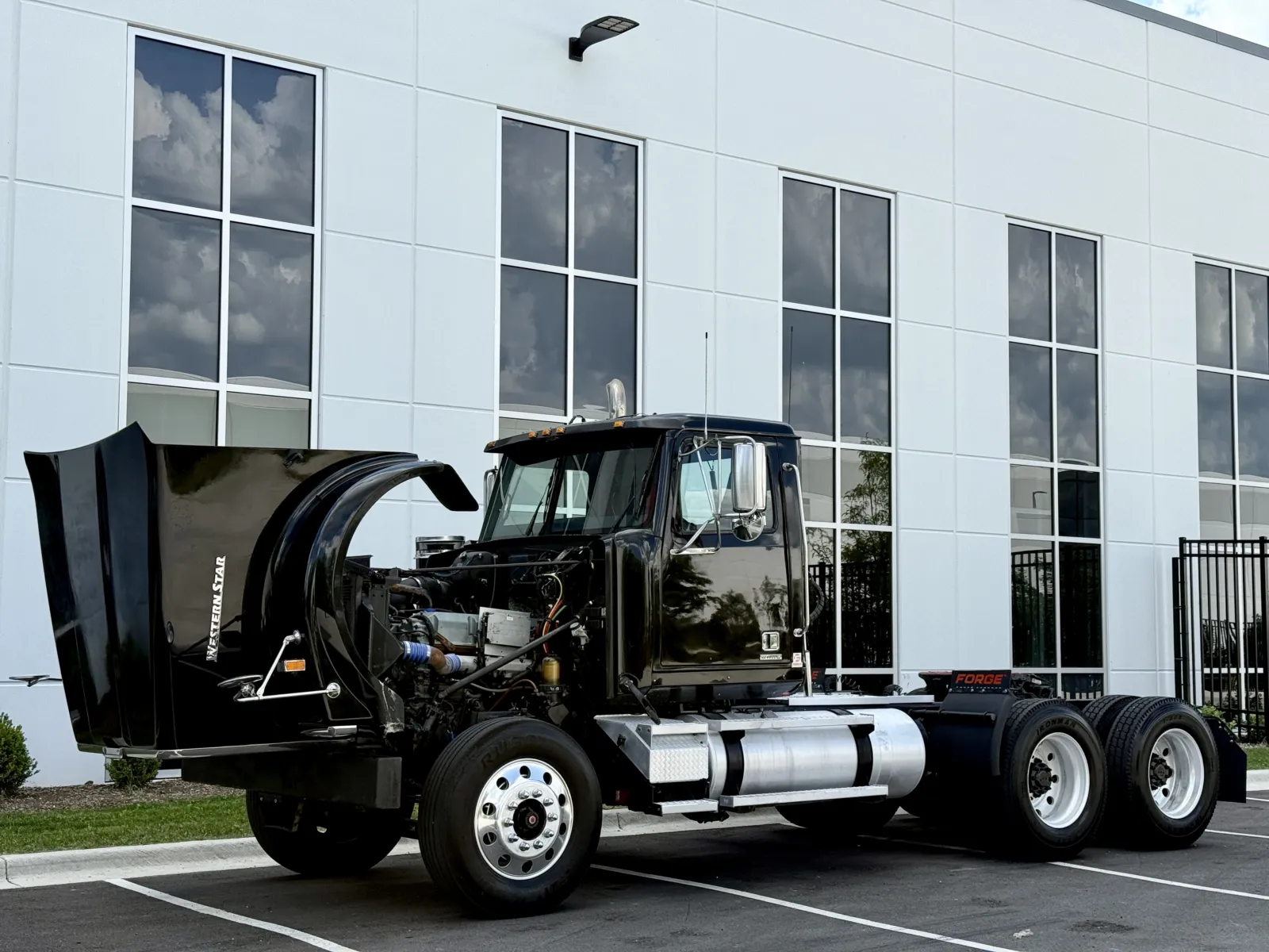 2017 Western Star 4900 - image 10