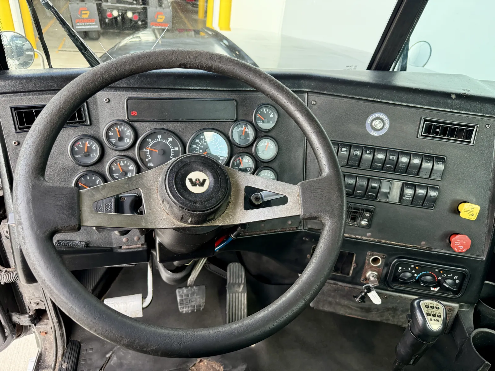 2017 Western Star 4900 - image 16