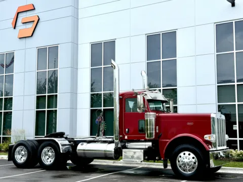 Photos of 2017 PETERBILT 389 for sale in New Lenox, IL at Forge Truck Centers - Illinois
