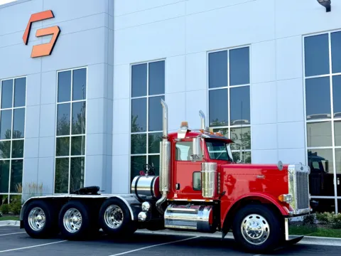 Photos of 2006 PETERBILT 379 for sale in New Lenox, IL at Forge Truck Centers - Illinois