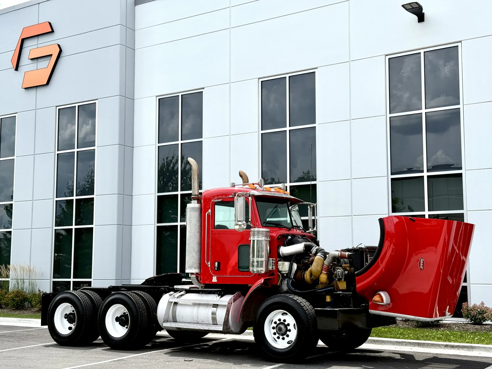 2006 Peterbilt - image 9