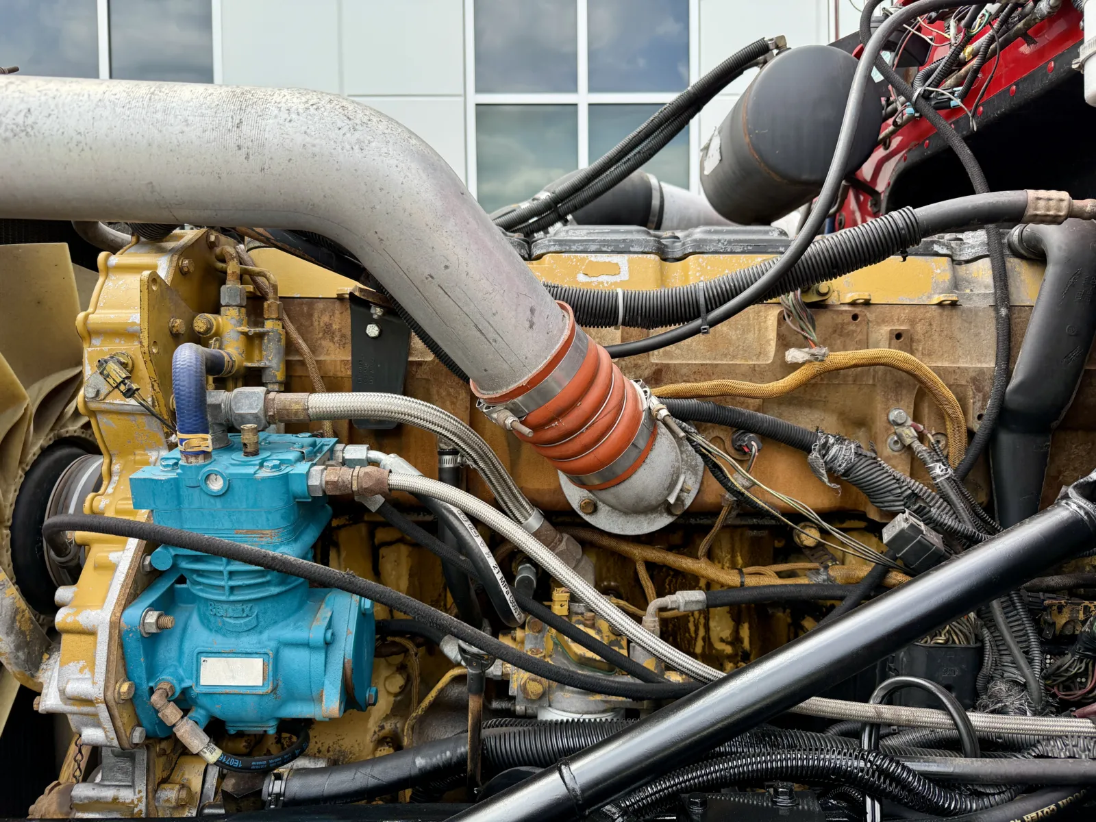 2006 Peterbilt - image 12