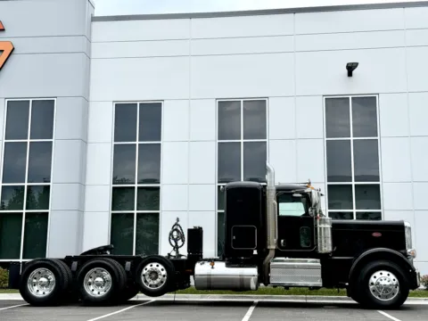 Another view of 2024 PETERBILT 389 for sale in New Lenox, IL at Forge Truck Centers - Illinois