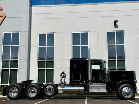 Another view of 2023 PETERBILT 389 for sale in New Lenox, IL at Forge Truck Centers - Illinois