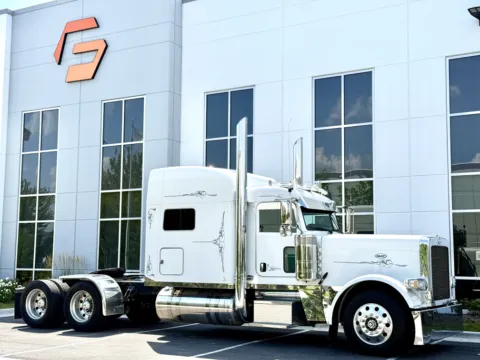 Photos of 2019 PETERBILT 389 for sale in New Lenox, IL at Forge Truck Centers - Illinois